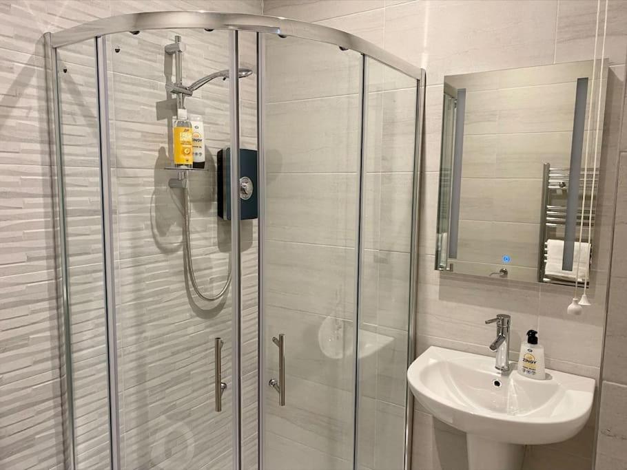 Erne Getaway No.8 Brand New 1 Bed Apartment Енискилен Екстериор снимка